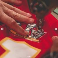 Así confeccionan los uniformes de Chiefs para el Super Bowl