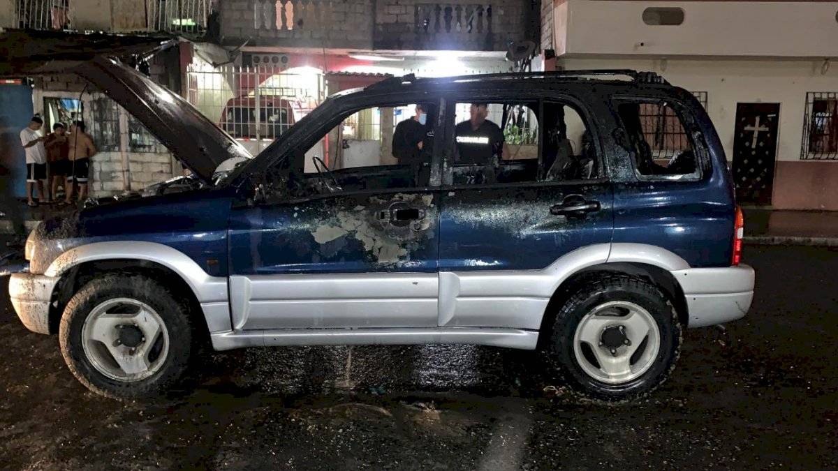 vehículo sospechoso de participar en el asesinato de Efraín Ruales