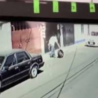 Taxista roba llanta de refacción de vehículo estacionado en Tlalpan
