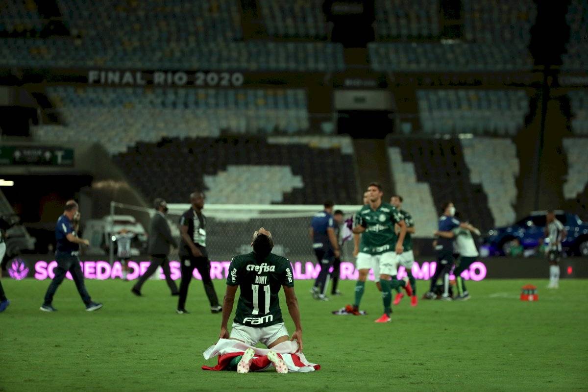 Palmeiras vence con gol en último minuto