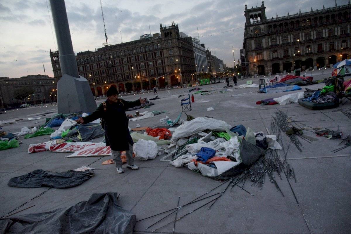 Retiro de casas de campaña de Frenaaa