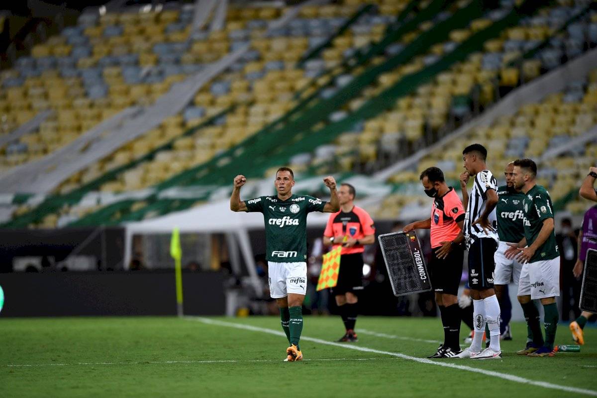 Palmeiras vence con gol en último minuto