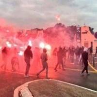 VIDEO: Aficionados incendian y saquean instalaciones del Marsella tras malos resultados