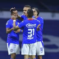 Cruz Azul golea al Querétaro en el Estadio Azteca