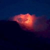 El volcán Etna aumenta su actividad expulsando lava y ceniza