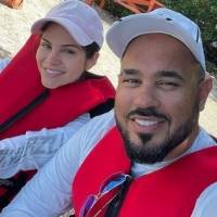 Natti Natasha grita a los cuatro vientos su amor por Pina y muestra su anillo de compromiso