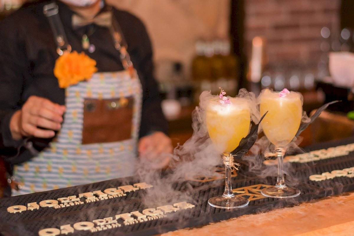 Este bar en Riviera Nayarit elevará tus sentidos con sus drinks