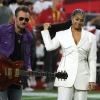 Jazmine Sullivan y Eric Church hacen un dueto memorable en el Super Bowl