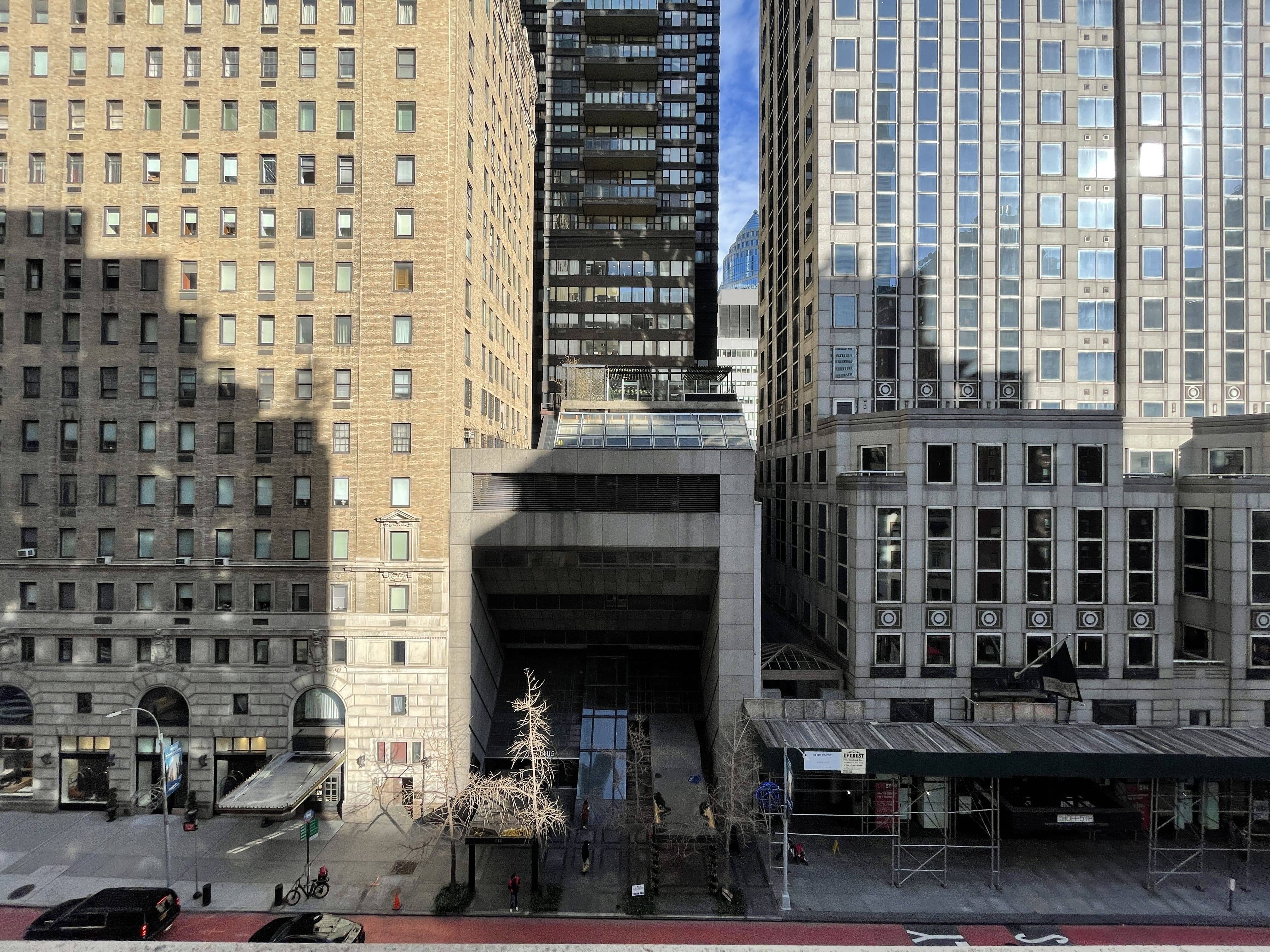 Pone a la venta su departamento de Nueva York la actriz Joan Collins