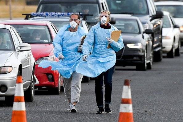 La Organización Mundial de la Salud (OMS) notificó hoy 304.000 nuevos casos de COVID-19 en las últimas 24 horas.
