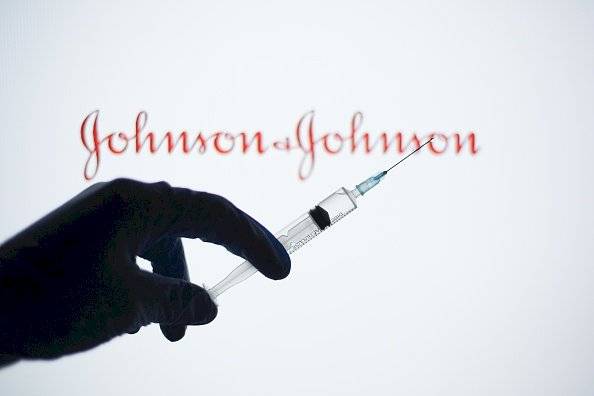 Se necesitará una vacuna anual para la covid-19, según Johnson & Johnson