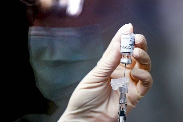 Se necesitará una vacuna anual para la covid-19, según Johnson & Johnson