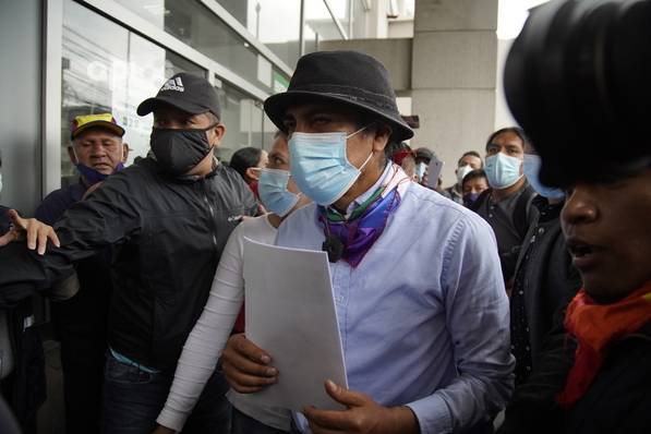 Yaku Pérez pide la suspensión de los escrutinios de todas las juntas electorales Yaku Pérez pide la suspensión de los escrutinios de todas las juntas electorales