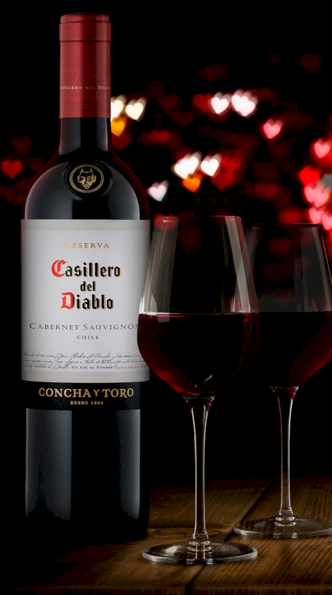 Celebra el Día del Amor y la Amistad con estos cócteles y vinos
