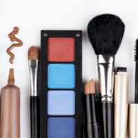 Seis productos de maquillaje que no pueden faltar en tu comestiquera