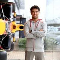 Checo Pérez protagonizará tercera temporada de Drive to Survive