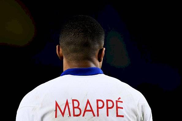 El París Saint-Germain sigue trabajando en la renovación del contrato de Kylian Mbappé