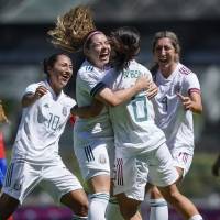 Tri femenil firma regreso triunfal al Estadio Azteca ante Costa Rica