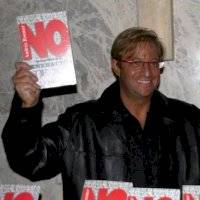Andrés Roemer niega que haya abusado sexualmente de bailarina