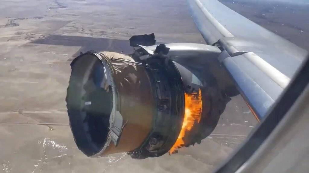 Luego del incidente el avión comercial realizó un aterrizaje de emergencia en el aeropuerto de Denver