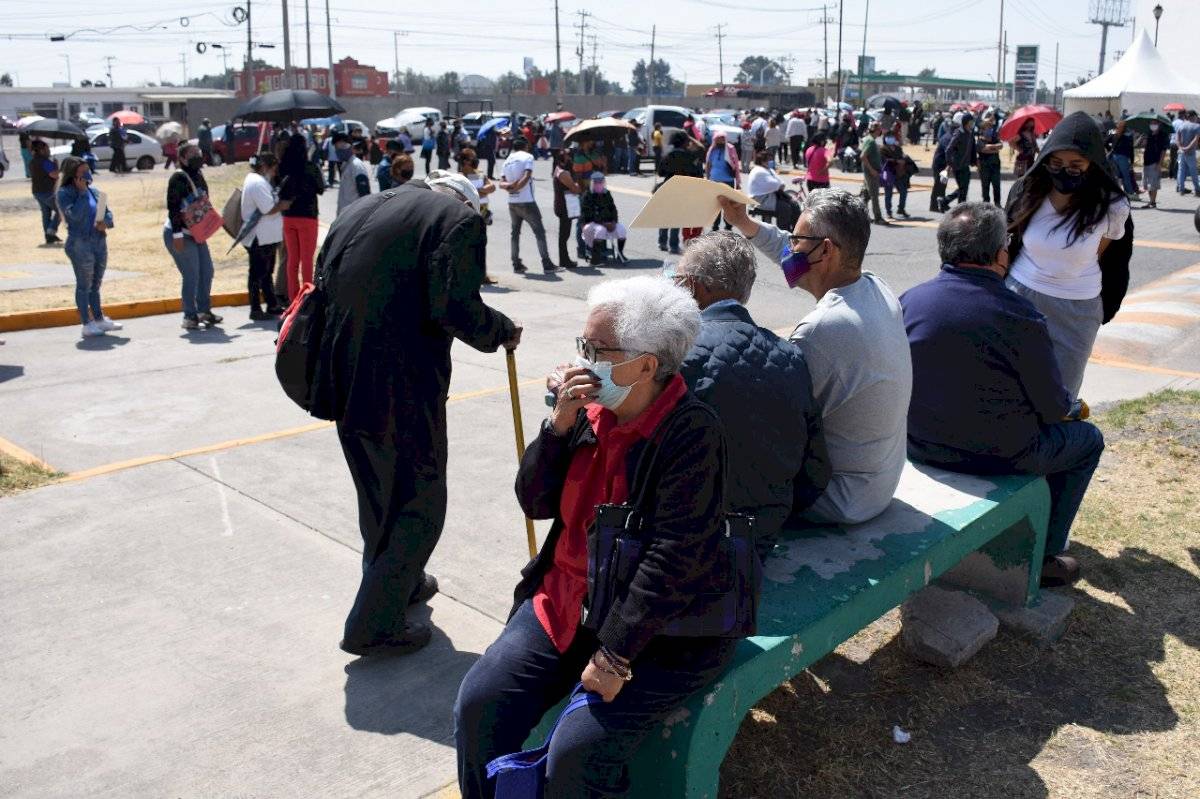 Filas Vacunación Ecatepec