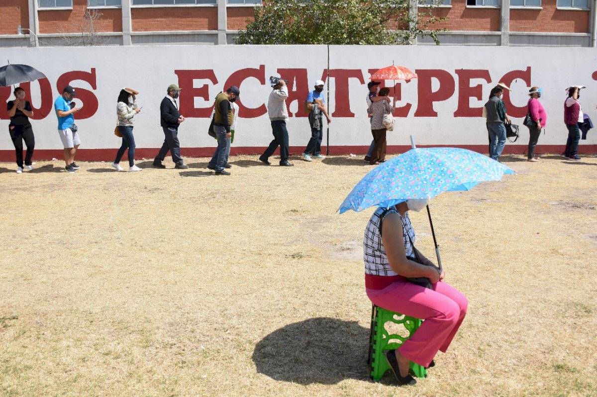 Filas Vacunación Ecatepec