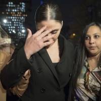 Detienen en EU a Emma Coronel, esposa de El Chapo