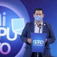 Hasta 2022 clases presenciales en Guanajuato, estima Diego Sinhue