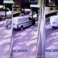 Mujer persigue a presunto ladrón que la sometió para robarle en las calles de la CDMX