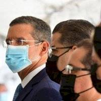 Gobernador no se compromete aún a firmar ley de "retiro digno"