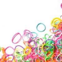 4 penteados maravilhosos com elásticos coloridos; para fazer sozinha em casa