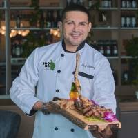 Chef Emanuel Jiménez lidera la gastronomía boricua de lujo en Miami