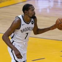 NBA multa a Durant con $50,000 por lenguaje ofensivo