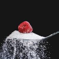 Azúcar vs edulcorante: ¿cuál es la diferencia?