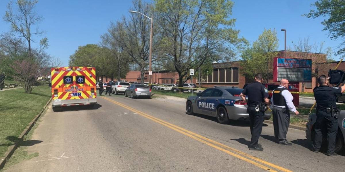 Incidente en escuela de Knoxville Tennessee deja una persona muerta