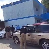 Llega herido de bala a cuartel de Manatí