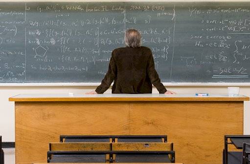 profesor1-ec34b214ca3b2e54959c99aa45adef4d.jpg