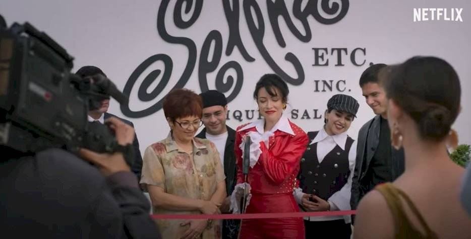 selenaatuendos4-1bc7d581d489de36982417304def95eb.jpg