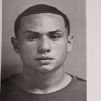 Arrestan joven de 22 años por Ley 54 y Ley de Armas en Caguas