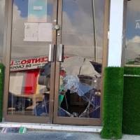 Robo y vandalismo en reconocido restaurante de Caguas