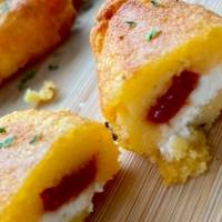 Receta: Sorullitos de maíz con pasta de guayaba y queso crema