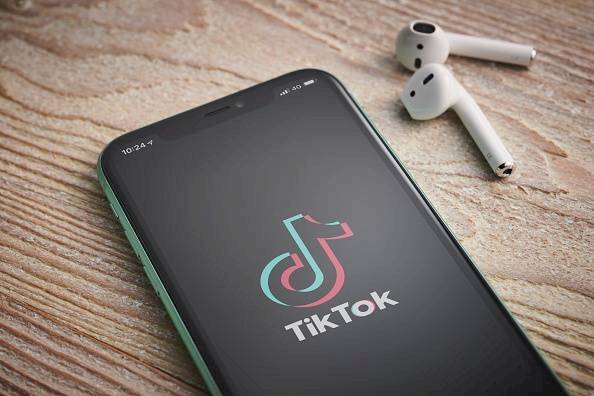 tiktok86c9f7fcfd-10b15121bc943a9ca792ad5b1c5a3dca.jpg
