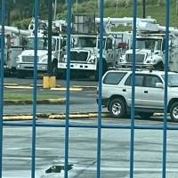 Denuncian AEE guarda los camiones de servicio a días de que Luma tome control del sistema
