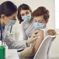 CDC investiga casos de inflamación del corazón entre adolescentes vacunados contra COVID-19