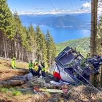 Salen de prisión detenidos por caída del teleférico en Italia