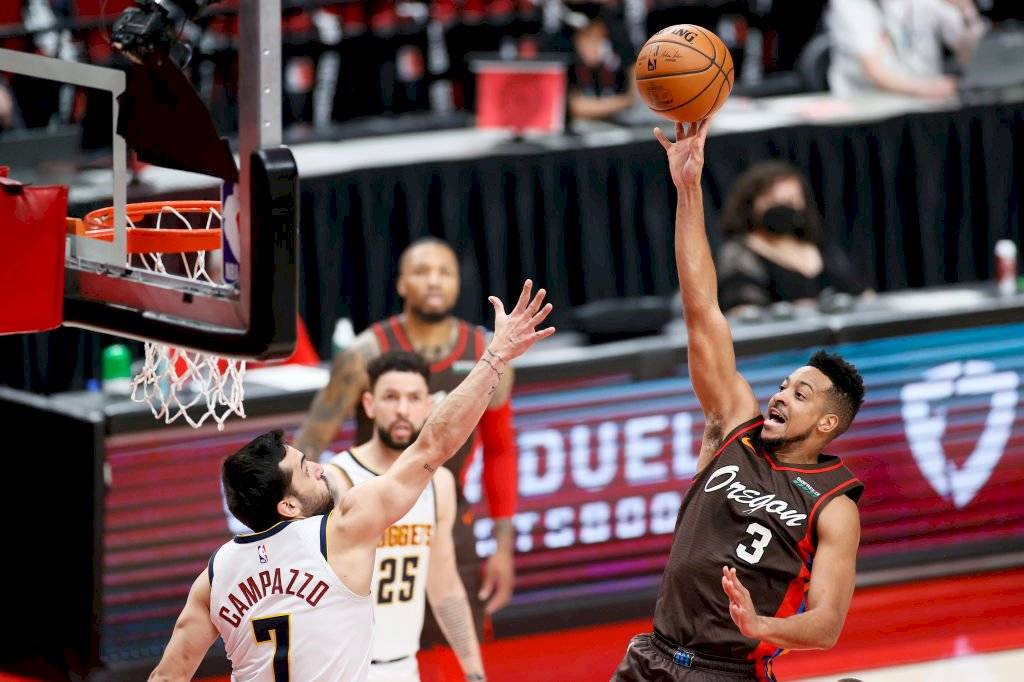 nuggetsblazers-e1db2f74082061dde038a0b44de89e00.jpg