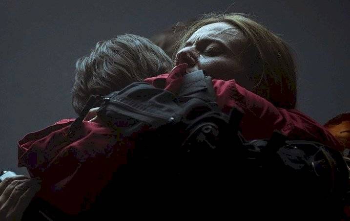 lacasadepapel8c3-daeec15b2a466891b860043e69f0e997.jpg