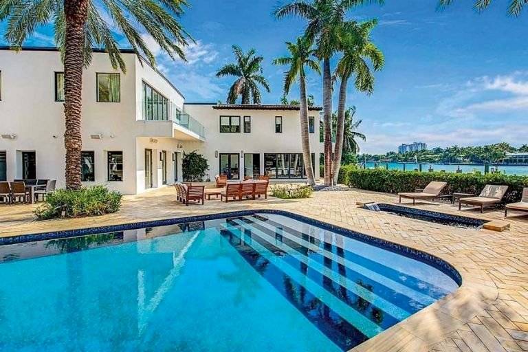mansionjenniferl-dbdbb85e1d809e4de0ad0e048e630cf4.jpg