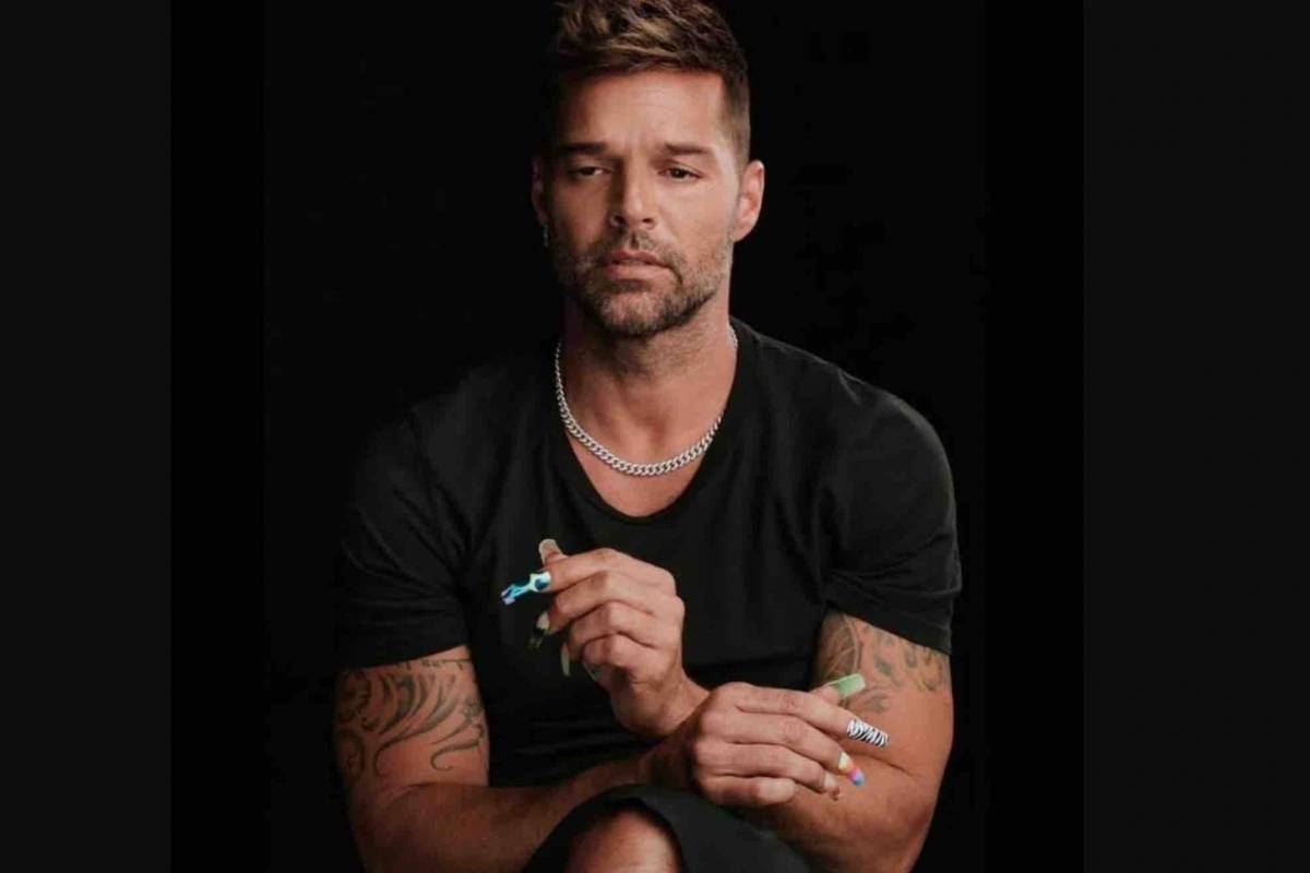 Sorprendido Ricky Martin ante expresiones despectivas tras publicar fotos sensuales junto a su esposo - Vimarsana News
