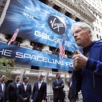 Autorizan a Virgin Galactic reanudar vuelos espaciales